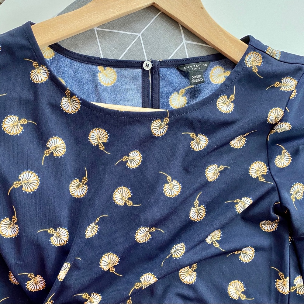 ANN TAYLOR womens top blue short sleeve petite - Picture 4 of 7